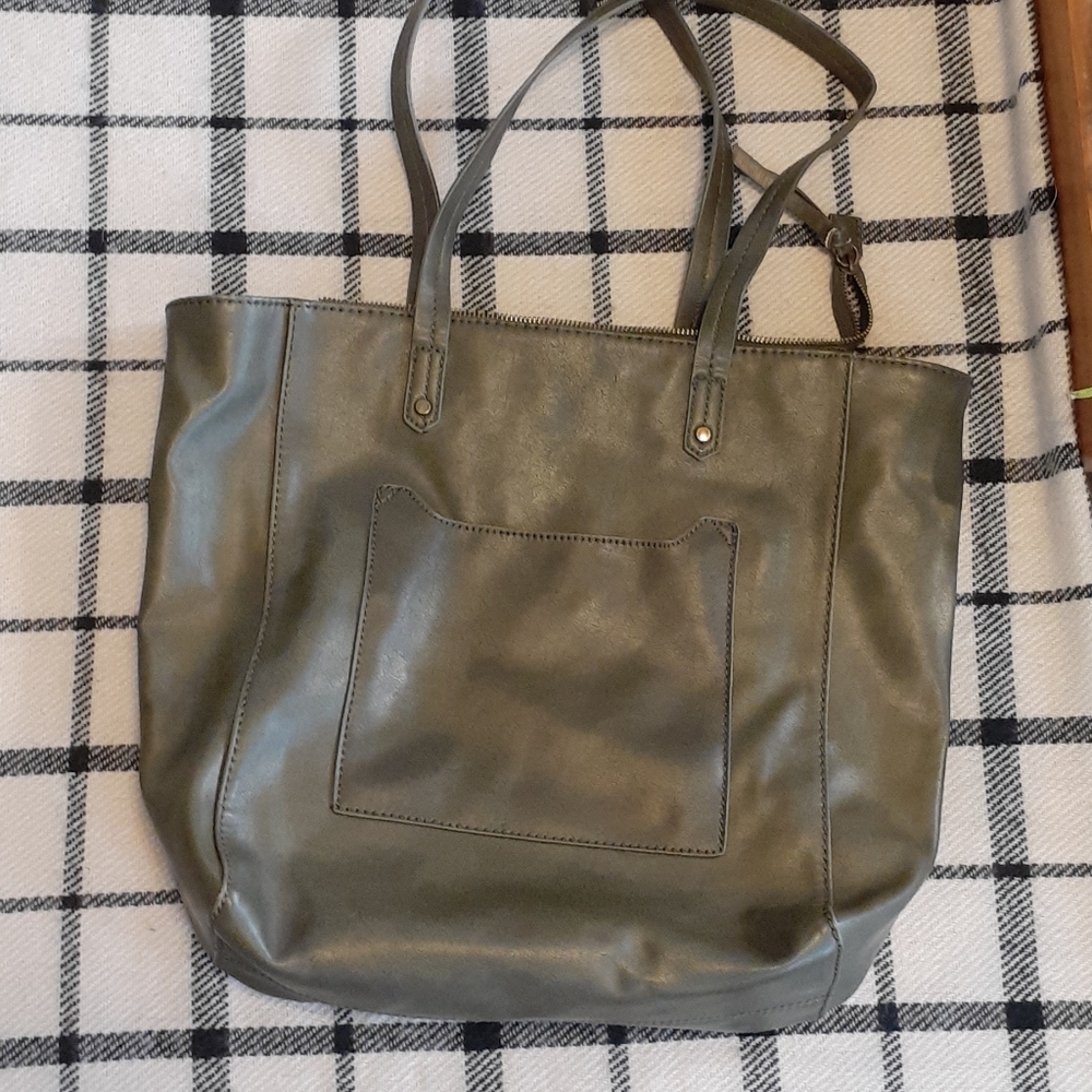 Universal Thread Faux Leather Tote
